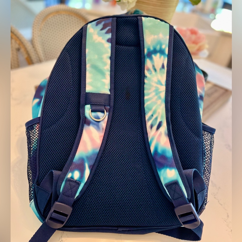 Pottery Barn kids - Gear-Up Oceana Spiral Tie Dye Recycled Backpack, Large - Picture 2 of 5